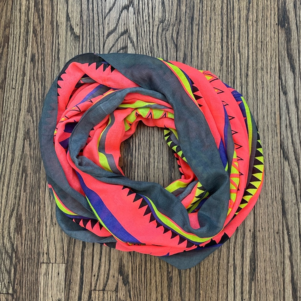 American Apparel infinity scarf! Great condition!